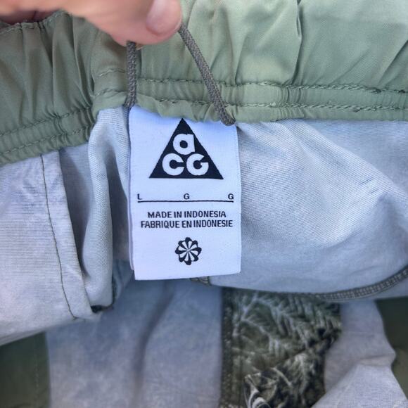 Nike Men’s ACG Smith Summit Wide Leg Cargo Camo Camouflage Pants Large - Picture 3 of 13